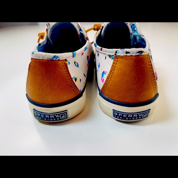 Sperry Top Sider Light Silver with Colorful Beach Umbrellas STS91568 - Picture 11 of 12